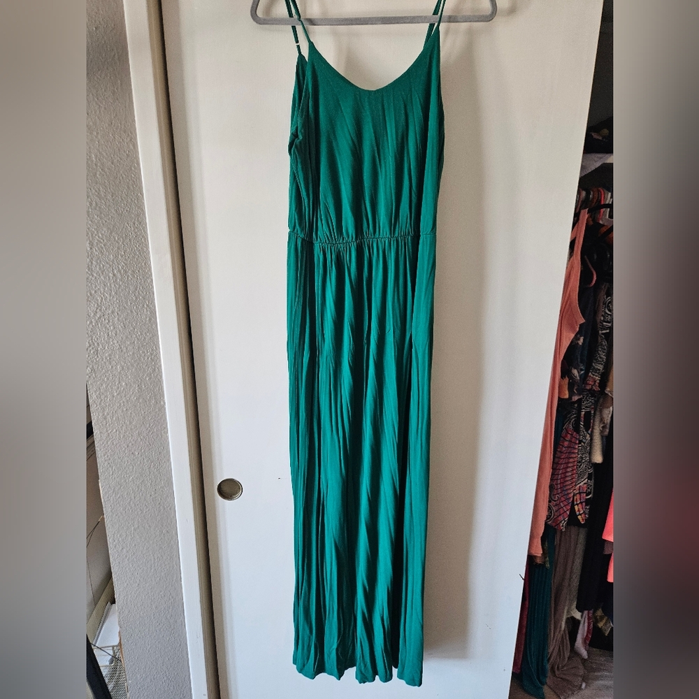 Lush Green Strapless Pleated Gown